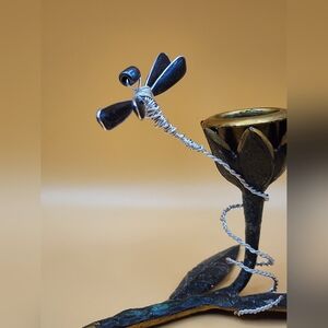 Elegant Black and Silver Decrotive Wire Dragonfly